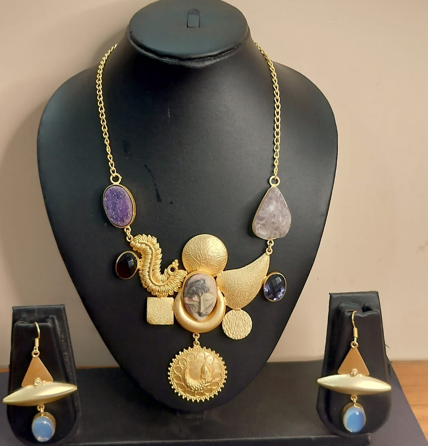 Beautifull Necklace Set By SanjhPremium premium quality pure brass Natural stone unique necklace and earring set